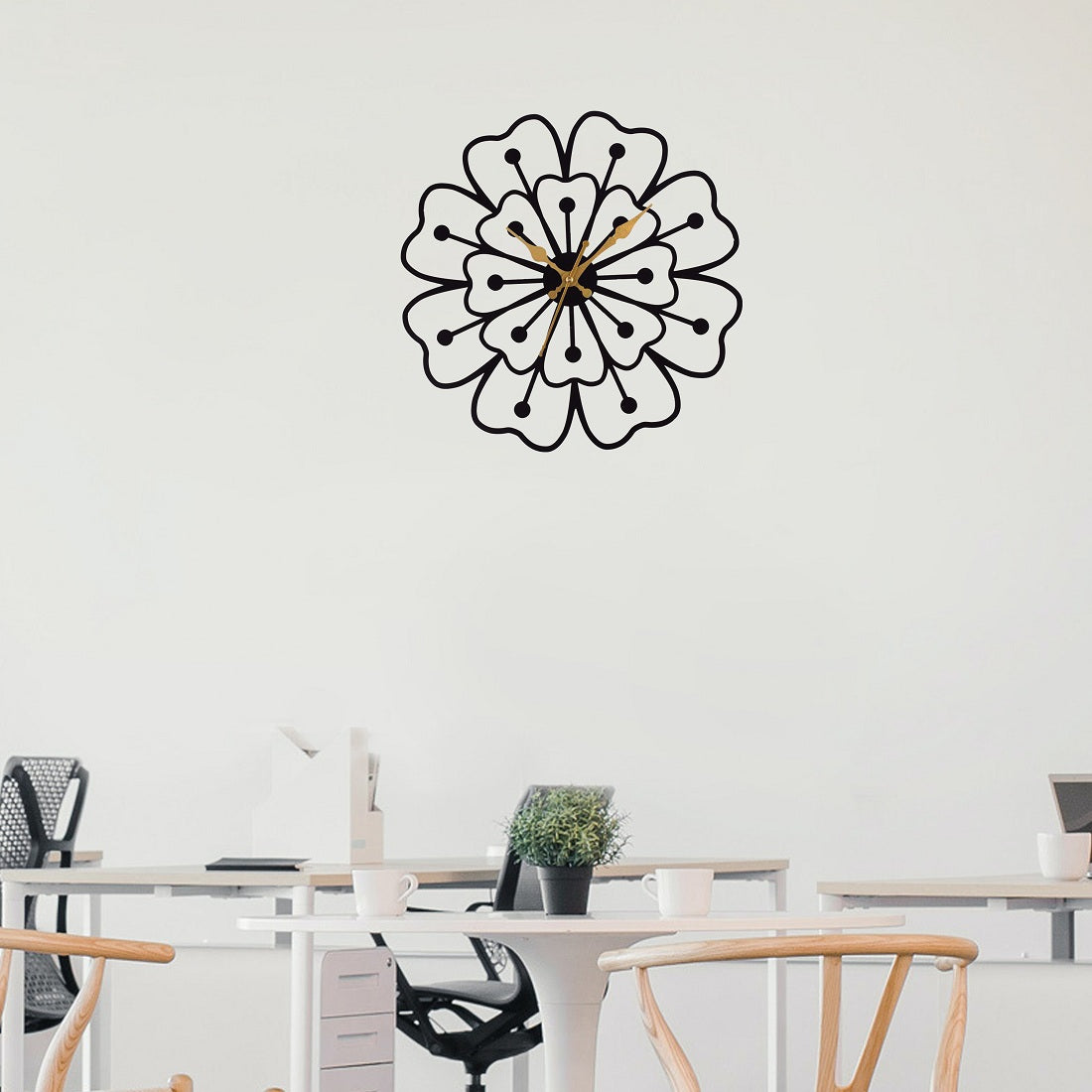 Flower Design Metal Wall Clock 39 cm – Decorative Modern Wall Clock for Living Room, Bedroom & Office