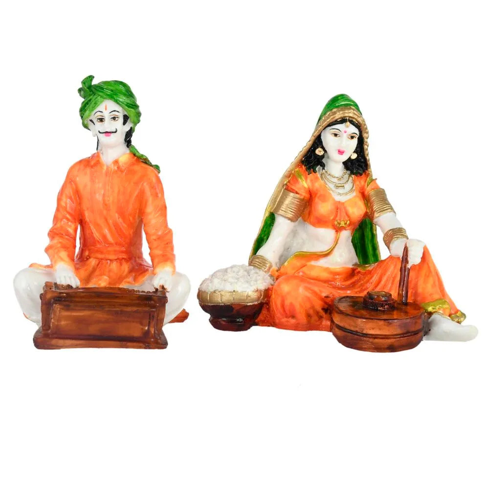 Traditional Rajasthani Couple Figurines – Handcrafted Village Music & Cooking Showpiece
